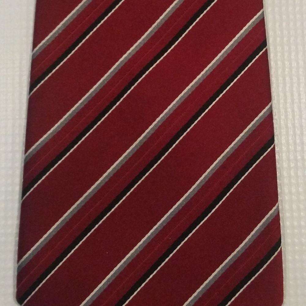 Donald Trump Signature Collection 100%  Silk Tie